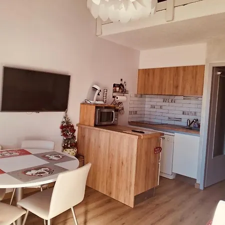 Plein Soleil Cosy Apartment